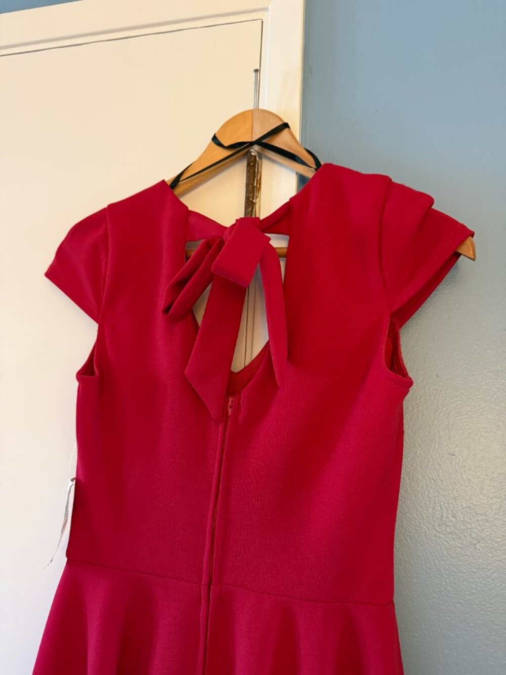 NWT B. Darlin Red Short Sleeve Bow Tie Back Mini Dress - Picture 6 of 9